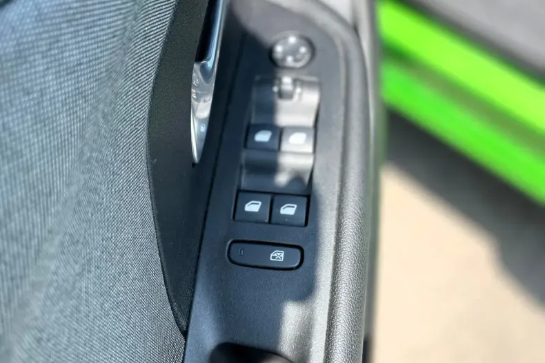 Opel Mokka din 2023 cu 84.170 km - oferta OPE131367 - foto 9