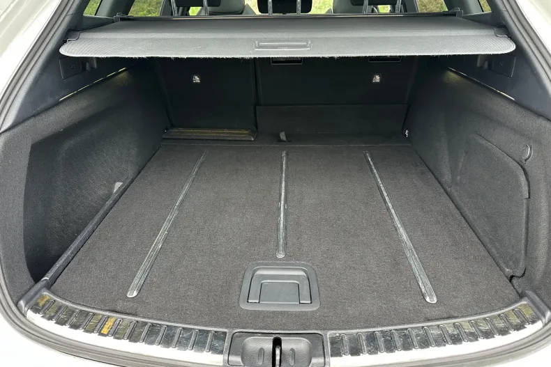 Toyota Corolla din 2019 cu 130.085 km - oferta TOY131381 - foto 9