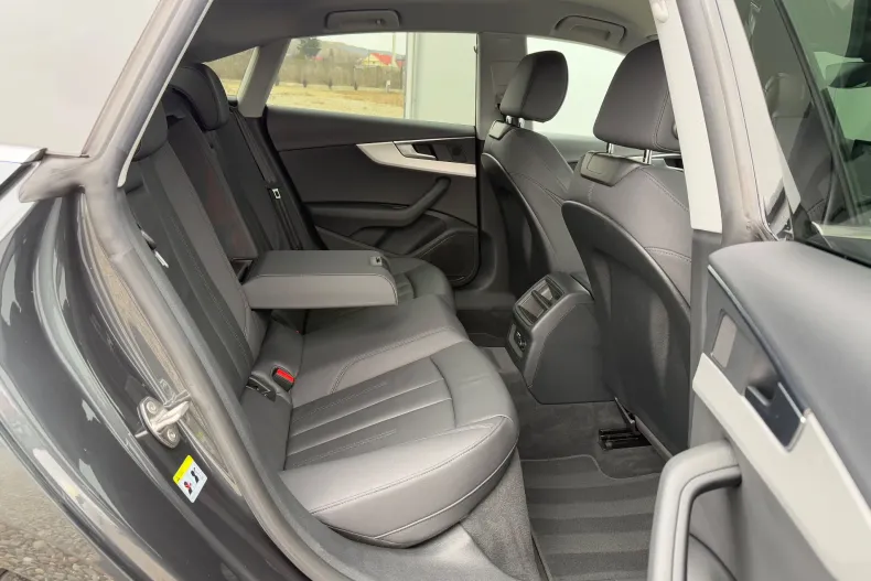 Audi A5 din 2020 cu 154.760 km - oferta AUD131394 - foto 18