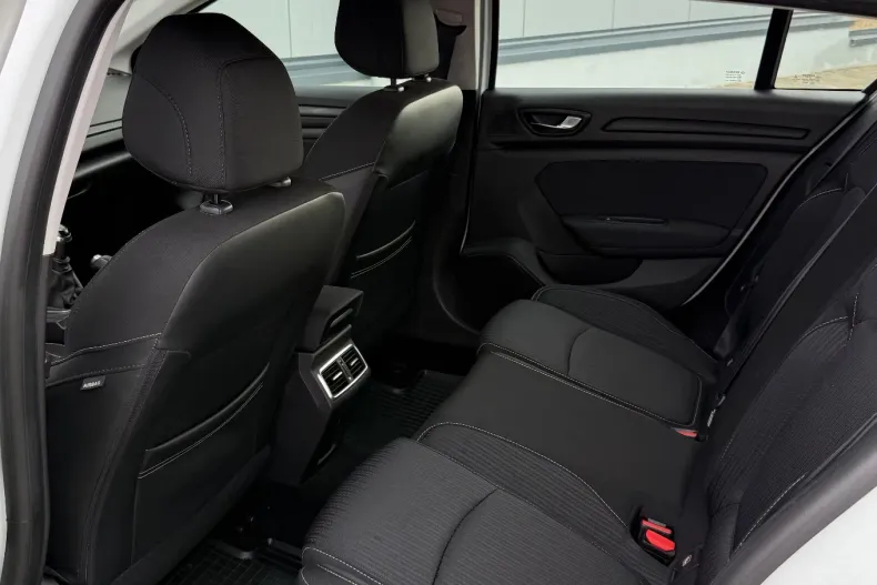 Renault Megane din 2019 cu 154.350 km - oferta REN131395 - foto 7