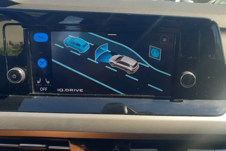 Volkswagen Golf din 2020 cu 61.525 km - oferta VOL131408 - foto 26