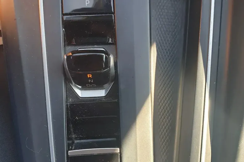 Volkswagen Golf din 2020 cu 61.525 km - oferta VOL131408 - foto 27