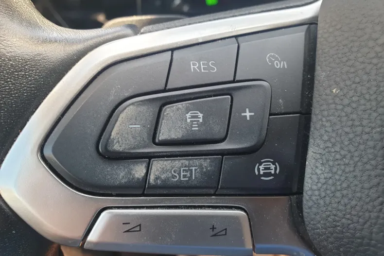 Volkswagen Golf din 2020 cu 61.525 km - oferta VOL131408 - foto 29