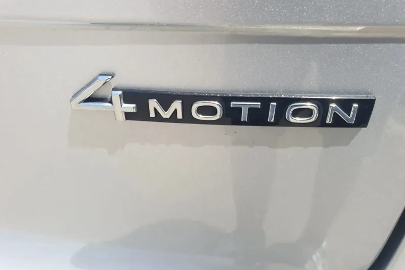 Volkswagen Tiguan din 2021 cu 89.991 km - oferta VOL131410 - foto 9