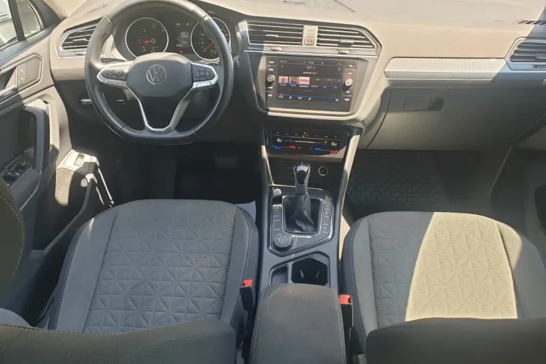 Volkswagen Tiguan din 2021 cu 89.991 km - oferta VOL131410 - foto 17