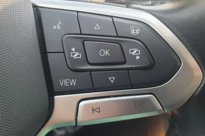 Volkswagen Tiguan din 2021 cu 89.991 km - oferta VOL131410 - foto 35