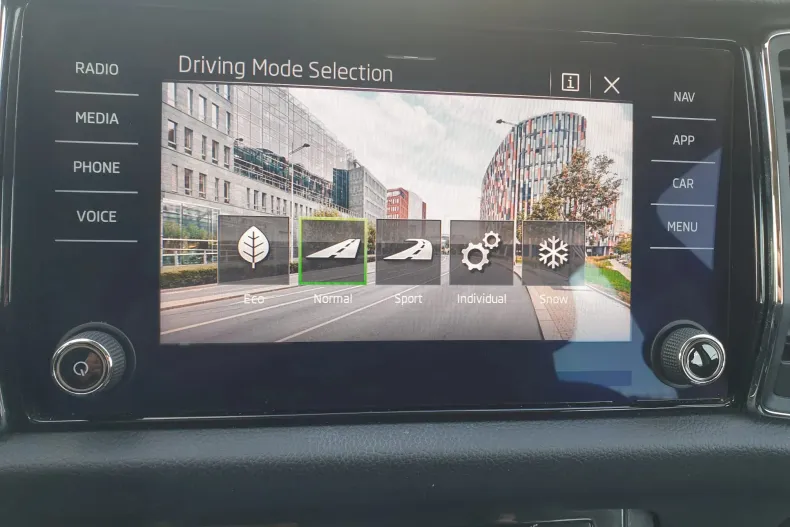 Skoda Kodiaq din 2020 cu 68.120 km - oferta SKO131412 - foto 27