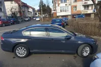 Volkswagen Passat din 2019 cu 142.840 km - oferta VOL131421 - foto 5