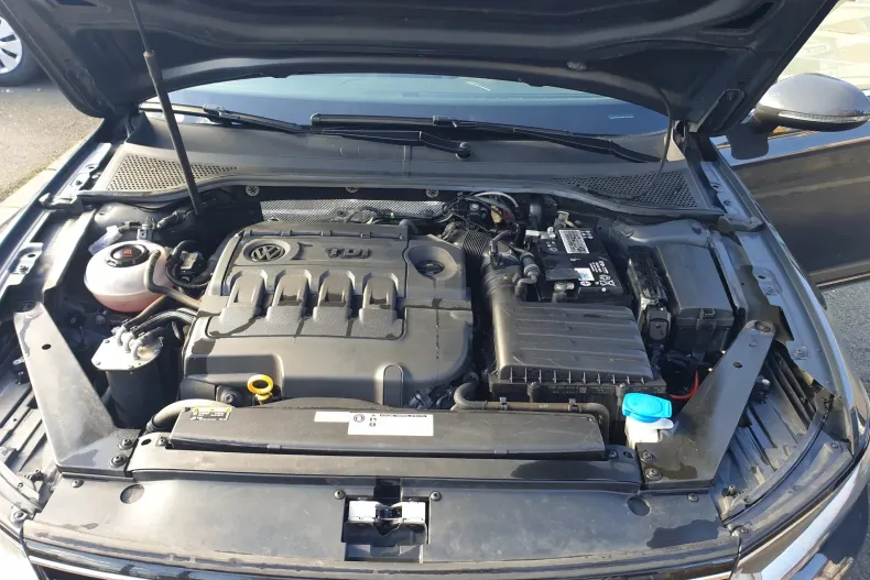 Volkswagen Passat din 2019 cu 142.840 km - oferta VOL131421 - foto 12