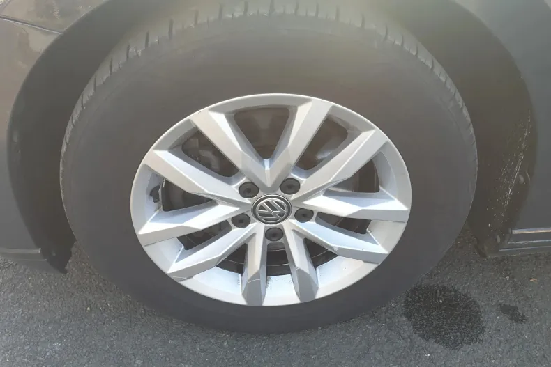 Volkswagen Passat din 2019 cu 142.840 km - oferta VOL131421 - foto 13