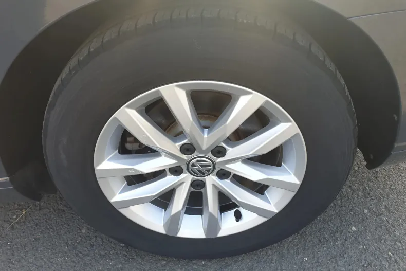 Volkswagen Passat din 2019 cu 142.840 km - oferta VOL131421 - foto 14