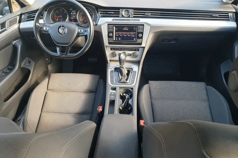 Volkswagen Passat din 2019 cu 142.840 km - oferta VOL131421 - foto 18