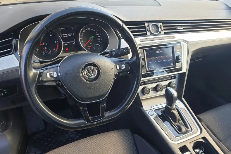 Volkswagen Passat din 2019 cu 142.840 km - oferta VOL131421 - foto 19