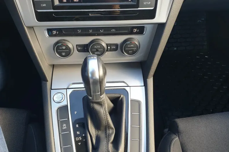 Volkswagen Passat din 2019 cu 142.840 km - oferta VOL131421 - foto 20