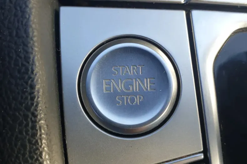 Volkswagen Passat din 2019 cu 142.840 km - oferta VOL131421 - foto 32