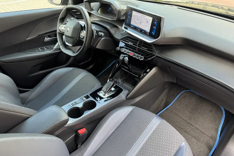 Peugeot 2008 din 2020 cu 60.700 km - oferta PEU131428 - foto 15