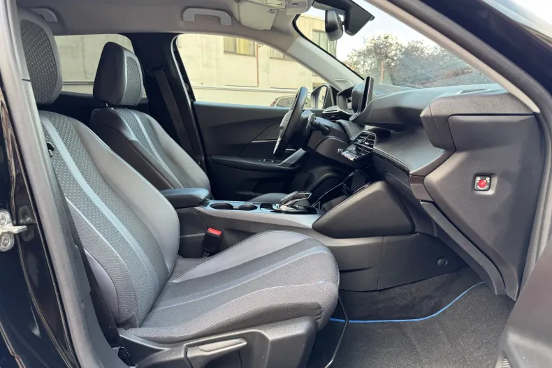 Peugeot 2008 din 2020 cu 60.700 km - oferta PEU131428 - foto 17