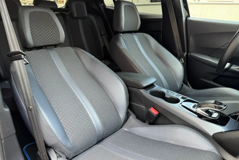 Peugeot 2008 din 2020 cu 60.700 km - oferta PEU131428 - foto 19