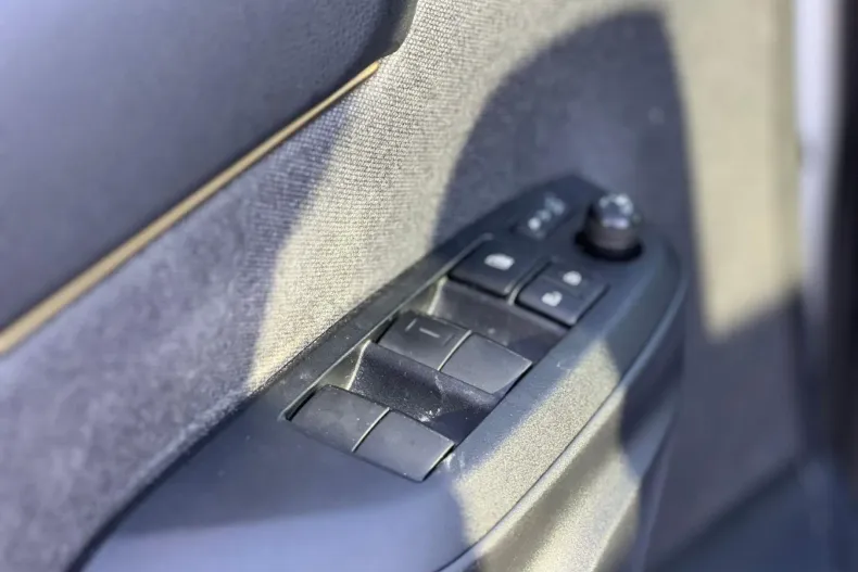 Toyota Yaris Cross din 2022 cu 55.000 km - oferta TOY131439 - foto 21