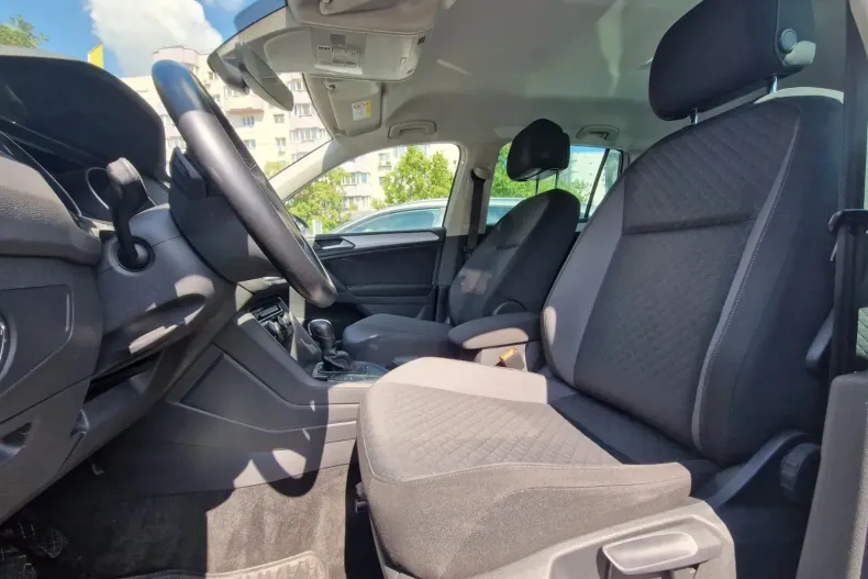 Volkswagen Tiguan din 2020 cu 96.428 km - oferta VOL131442 - foto 8