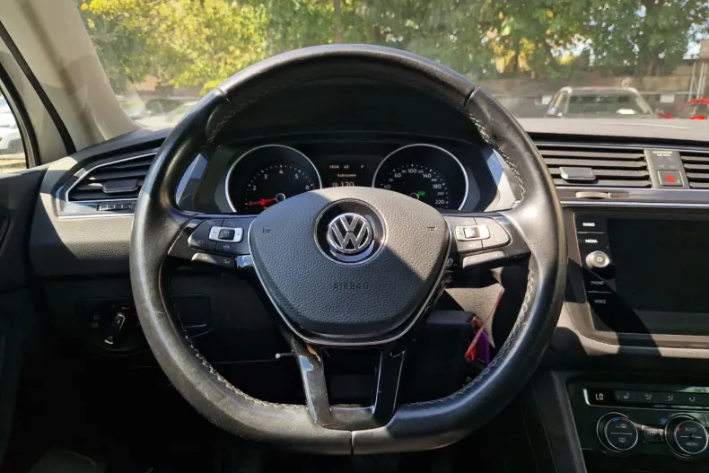 Volkswagen Tiguan din 2020 cu 96.428 km - oferta VOL131442 - foto 9