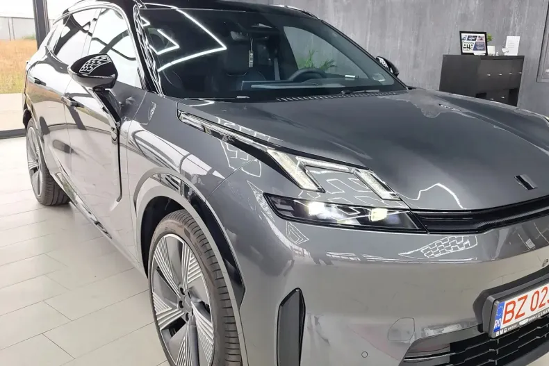 Lynk&Co 08 din 2025 cu 5 km - oferta LYN131462 - foto 2