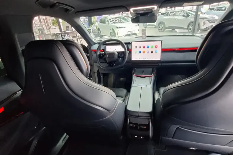 Lynk&Co 08 din 2025 cu 5 km - oferta LYN131462 - foto 26