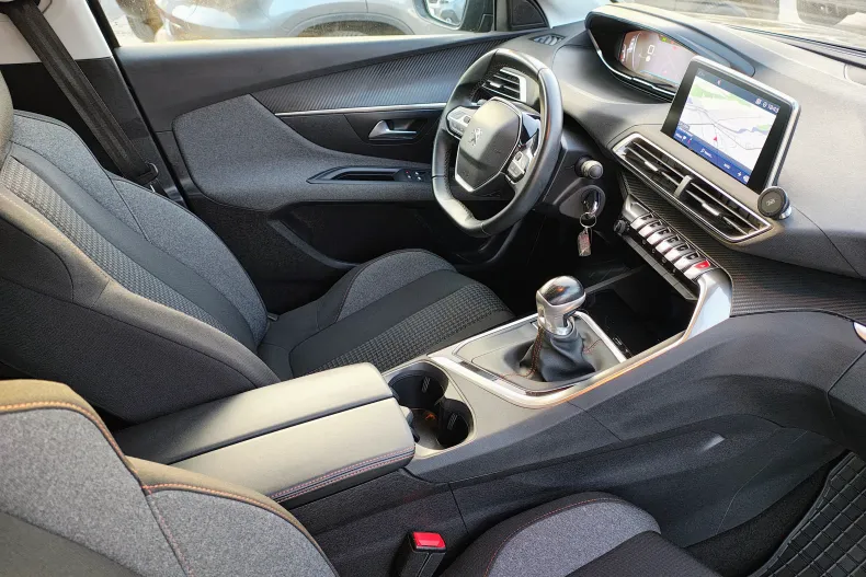 Peugeot 3008 din 2019 cu 152.000 km - oferta PEU131484 - foto 10