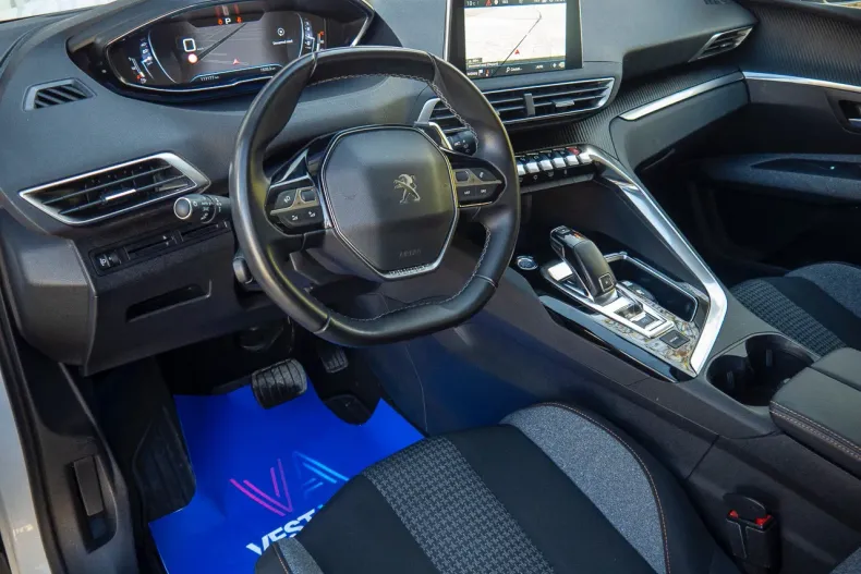 Peugeot 3008 din 2019 cu 117.000 km - oferta PEU131490 - foto 3