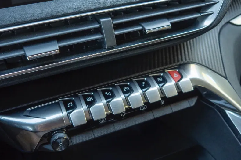 Peugeot 3008 din 2019 cu 117.000 km - oferta PEU131490 - foto 25