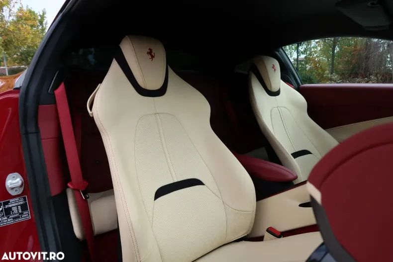 Ferrari Roma din 2024 cu 5.500 km - oferta FER131505 - foto 11