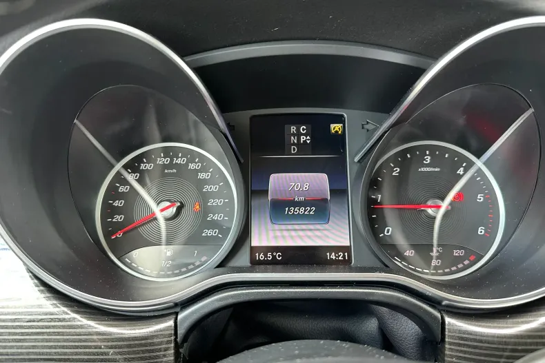 Mercedes-Benz V din 2020 cu 137.150 km - oferta MER131518 - foto 35