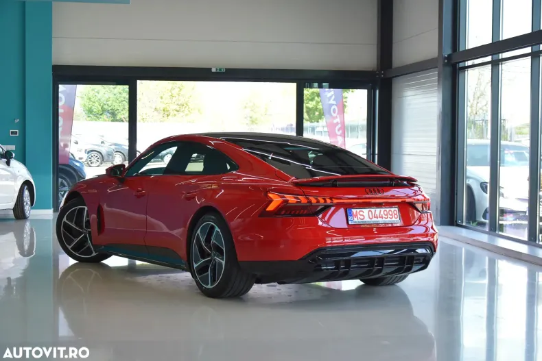 Audi e-tron GT din 2022 cu 52.500 km - oferta AUD131519 - foto 4