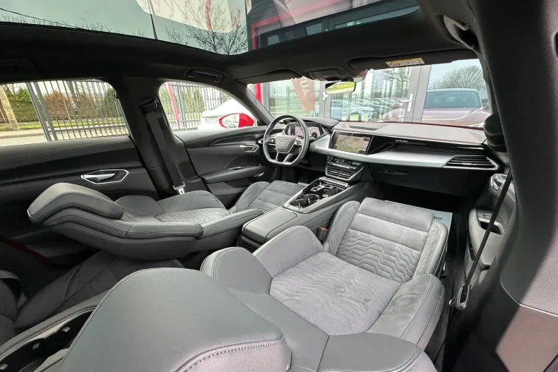 Audi e-tron GT din 2022 cu 52.500 km - oferta AUD131519 - foto 7