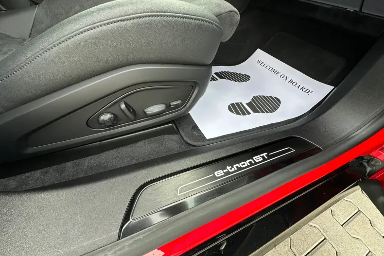 Audi e-tron GT din 2022 cu 52.500 km - oferta AUD131519 - foto 18