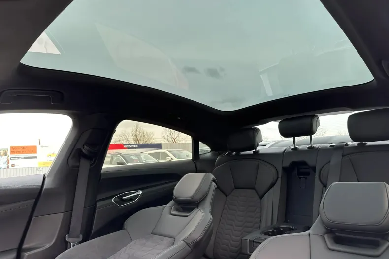 Audi e-tron GT din 2022 cu 52.500 km - oferta AUD131519 - foto 30