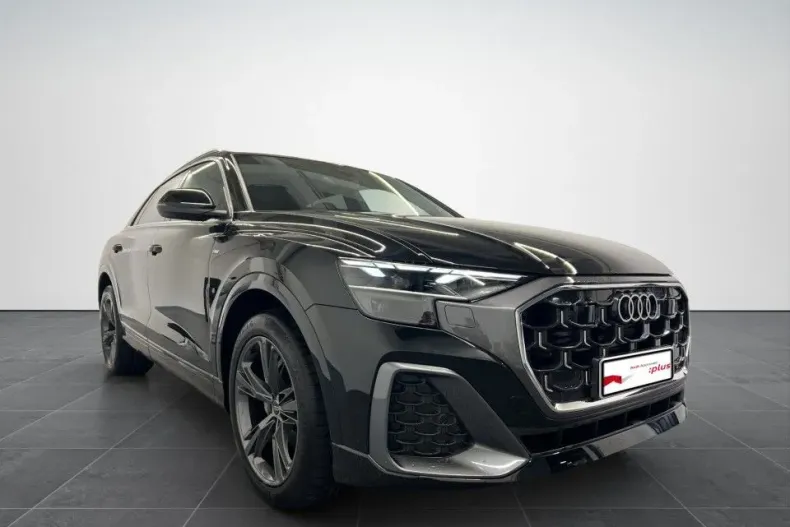 Audi Q8 din 2025 cu 2.200 km - oferta AUD131529 - foto 7