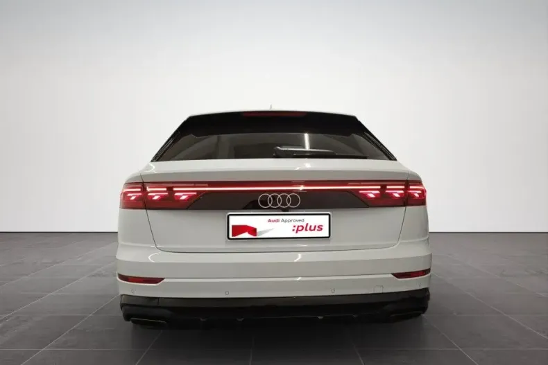 Audi Q8 din 2025 cu 4.000 km - oferta AUD131532 - foto 4