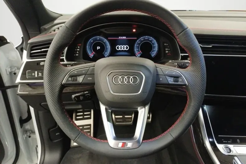 Audi Q8 din 2025 cu 4.000 km - oferta AUD131532 - foto 7