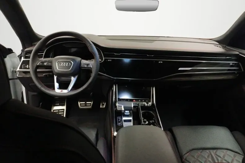 Audi Q8 din 2025 cu 4.000 km - oferta AUD131532 - foto 11