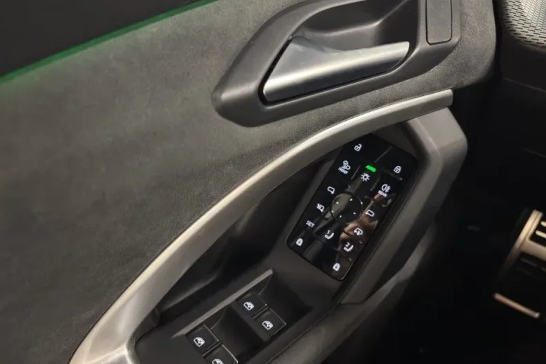 Audi Q5 din 2025 cu 6.500 km - oferta AUD131534 - foto 11