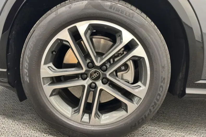 Audi Q5 din 2025 cu 6.500 km - oferta AUD131534 - foto 18