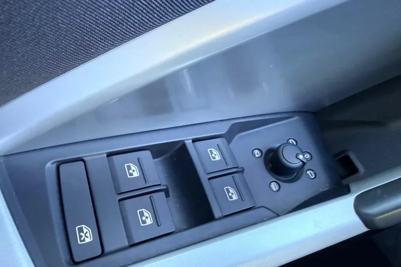 Audi Q3 din 2020 cu 61.894 km - oferta AUD131541 - foto 13