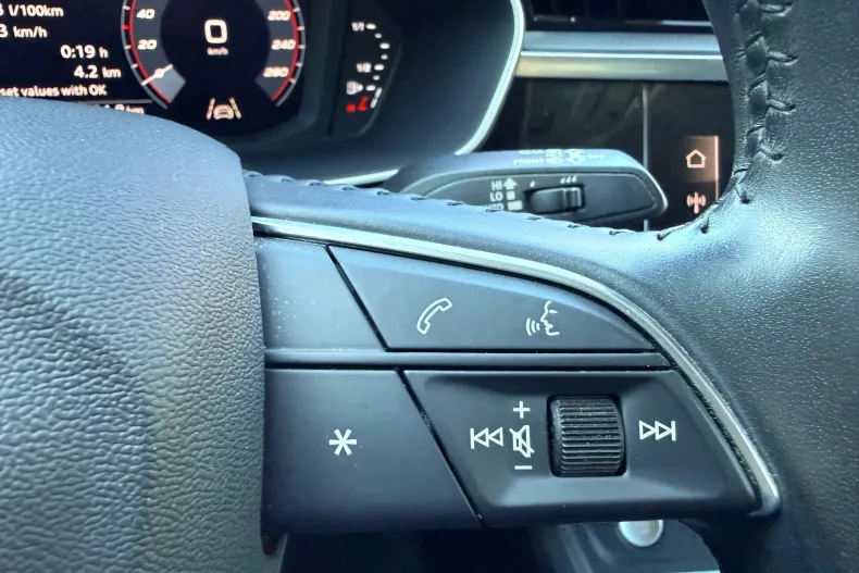 Audi Q3 din 2020 cu 61.894 km - oferta AUD131541 - foto 17