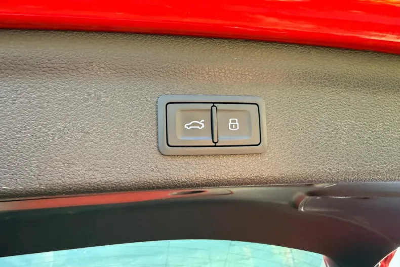 Audi Q3 din 2020 cu 61.894 km - oferta AUD131541 - foto 28