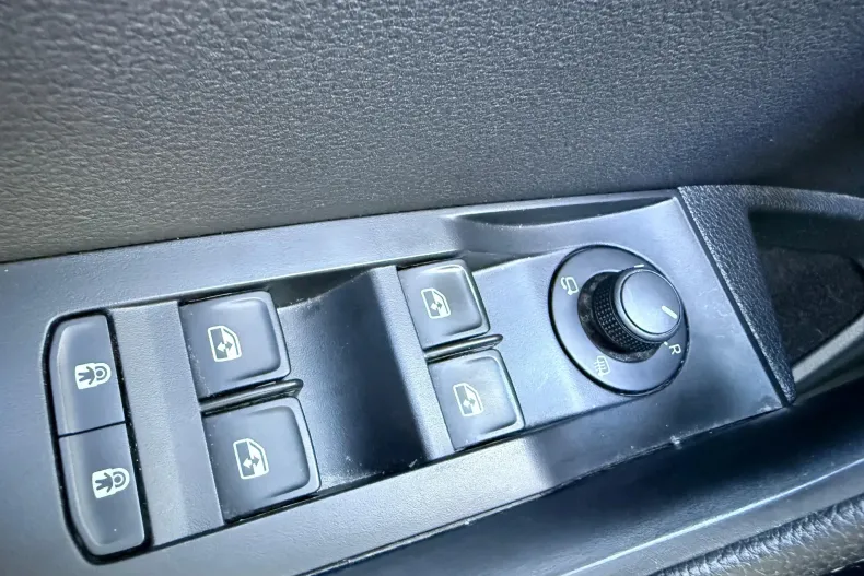 Skoda Superb din 2023 cu 67.045 km - oferta SKO131543 - foto 7