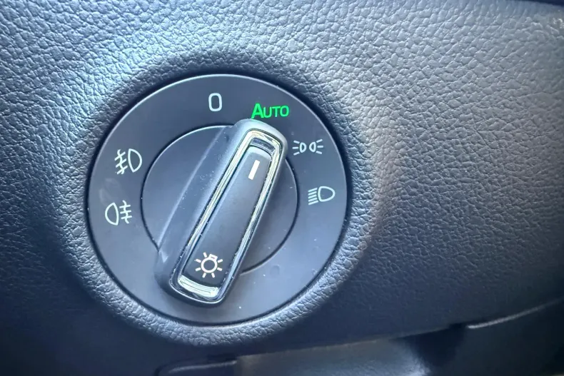 Skoda Superb din 2023 cu 67.045 km - oferta SKO131543 - foto 8