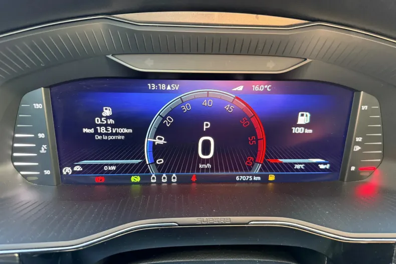 Skoda Superb din 2023 cu 67.045 km - oferta SKO131543 - foto 10