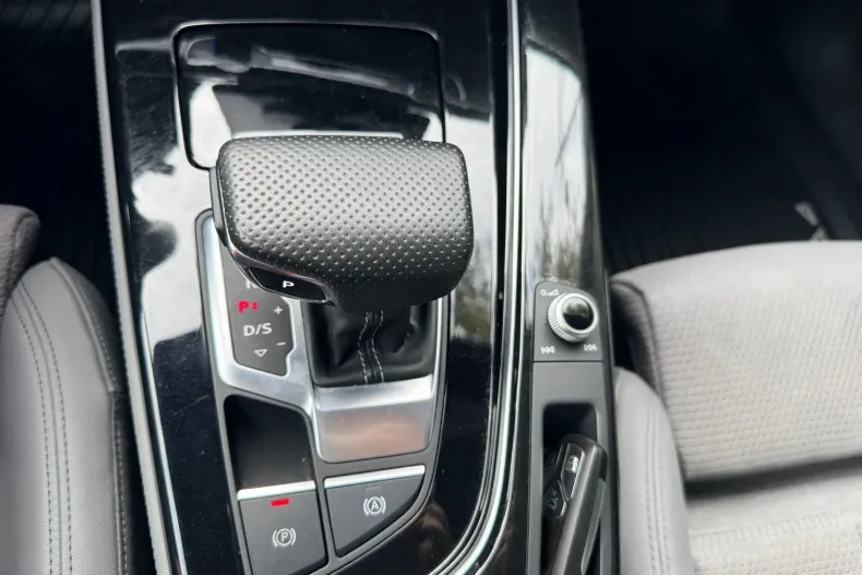 Audi A4 din 2021 cu 54.210 km - oferta AUD131544 - foto 18