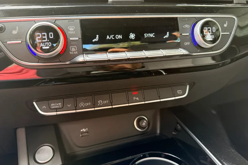 Audi A4 din 2021 cu 54.210 km - oferta AUD131544 - foto 20